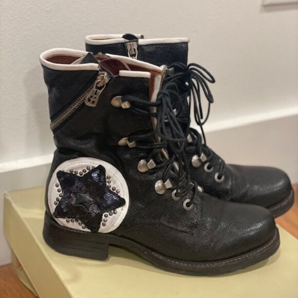 *SOLD* A.S.98 Black Snakeprint Combat Boots EU37 (US 6.5-7) - Picture 2 of 9